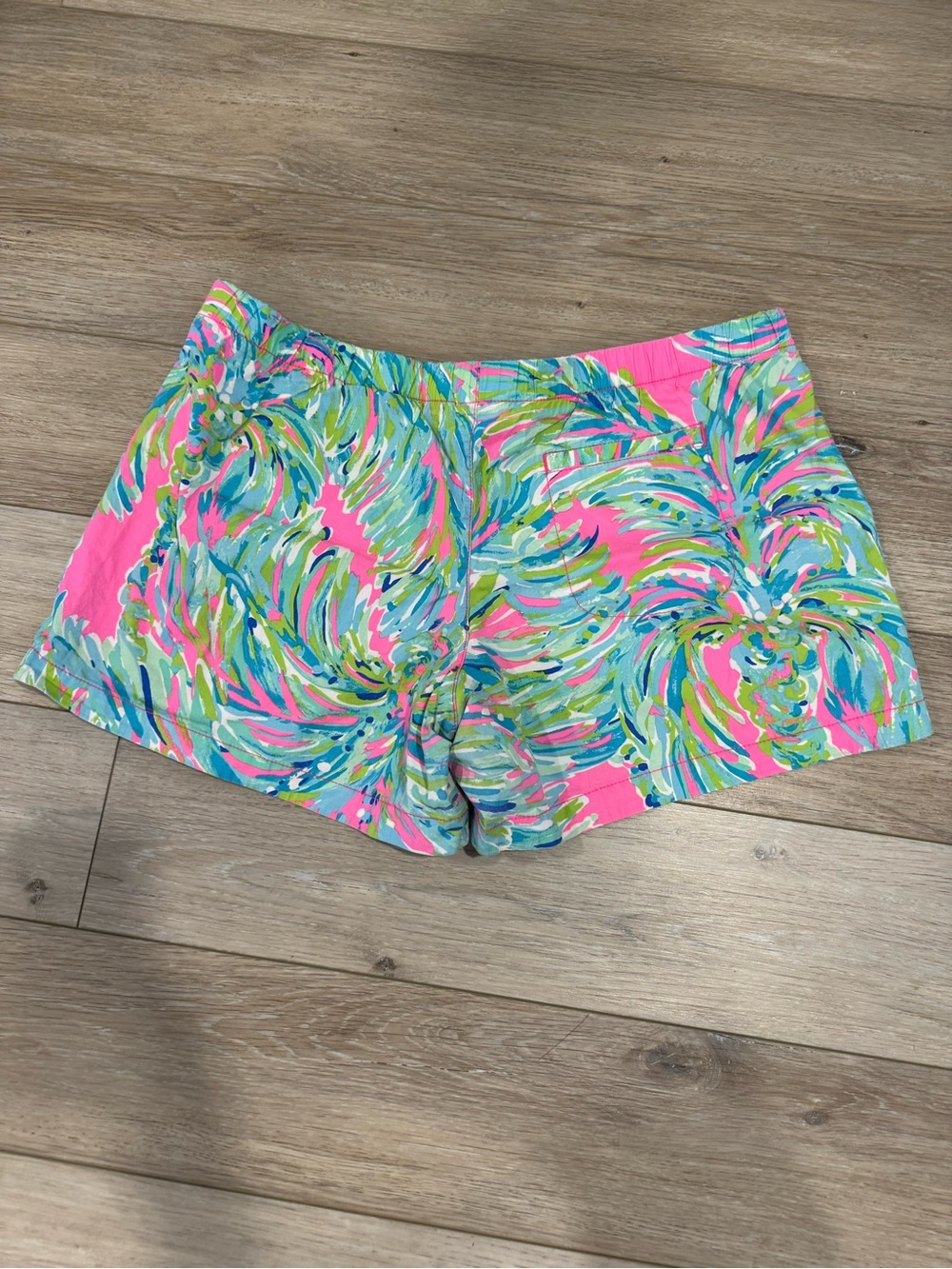 Lilly Pulitzer Pink Tropical Pull On Print Shorts